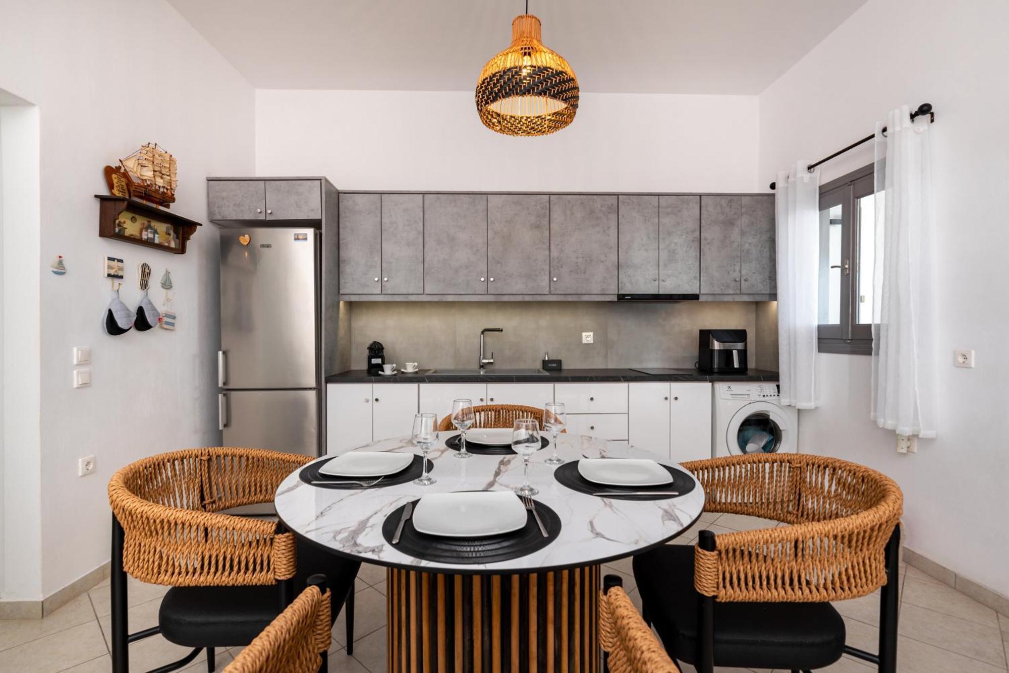 Апартаменты Gabriel House Монолитос Экстерьер фото